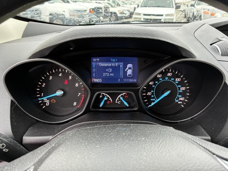 2015-ford-escape-image-17