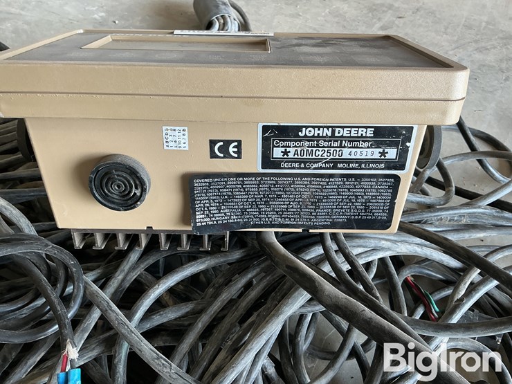 john-deere-250-image-14