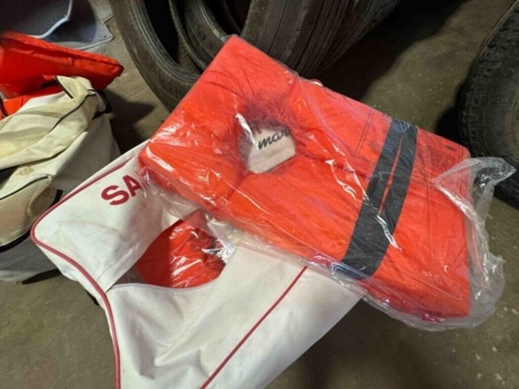 life-jackets-image-2
