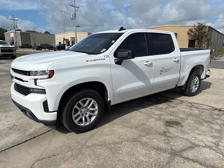 #3625-•-2022-chevrolet-silverado-pickup-truck-image-1