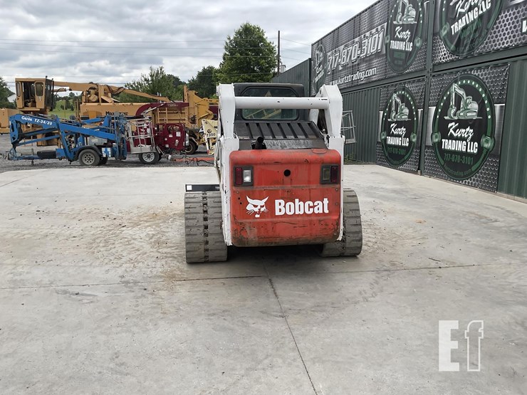 2008-bobcat-t320-image-3