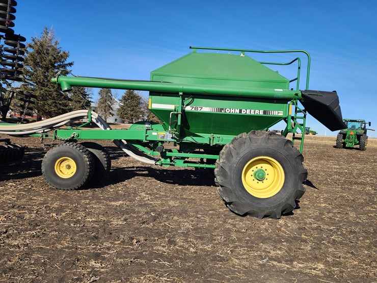 john-deere-737-image-3