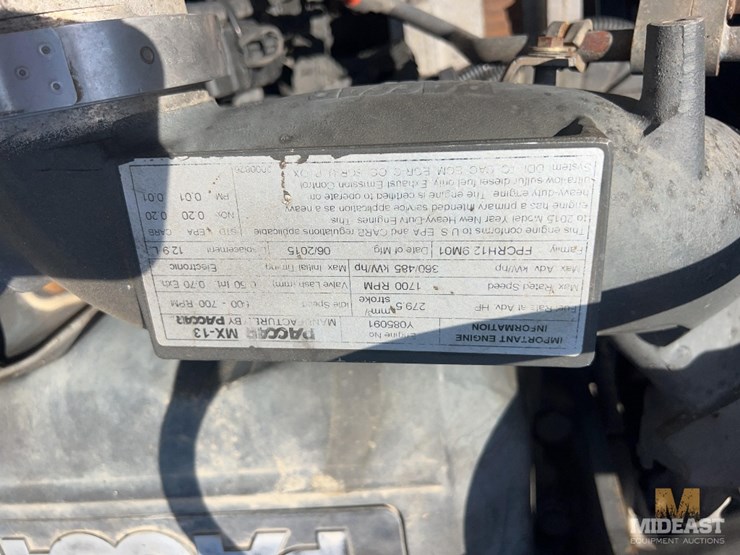2011-kenworth-t800w-image-38