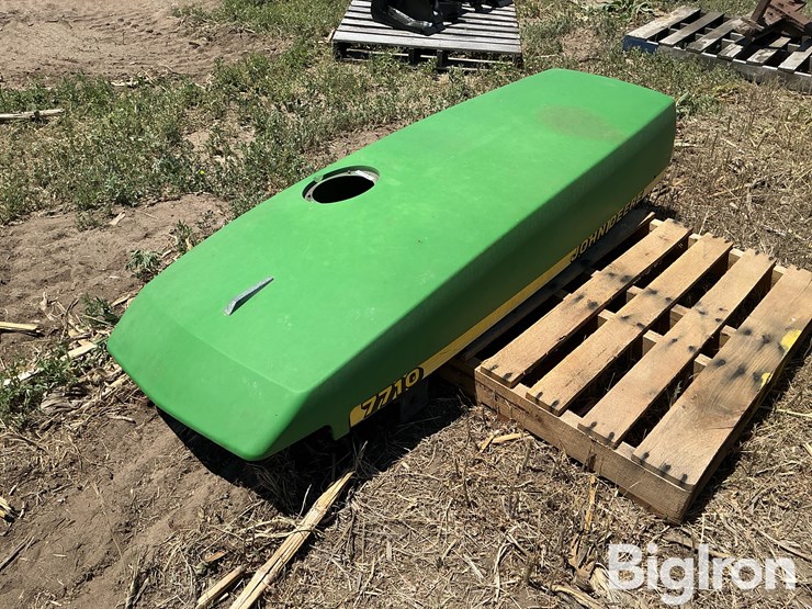 john-deere-7000-image-1