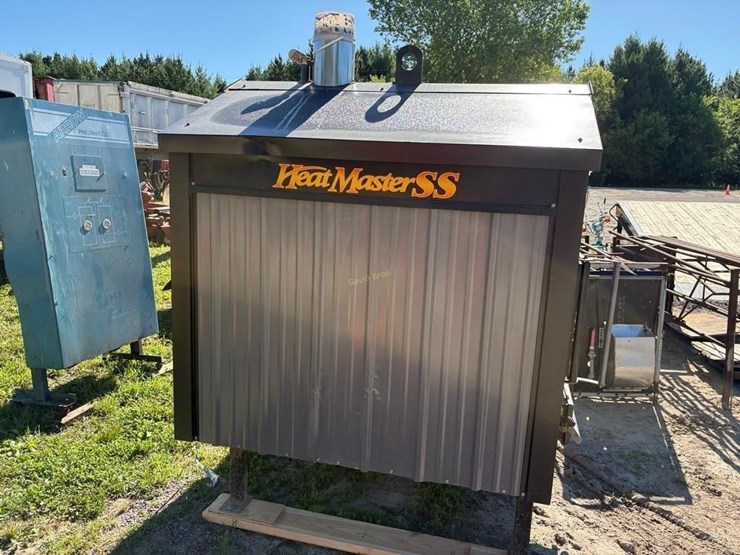 2007-massey-ferguson-5000-image-2