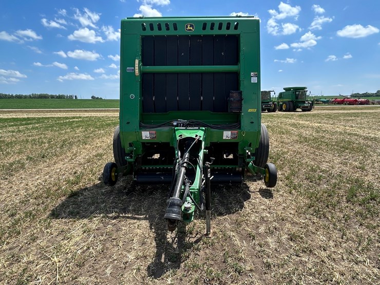 john-deere-560r-image-2