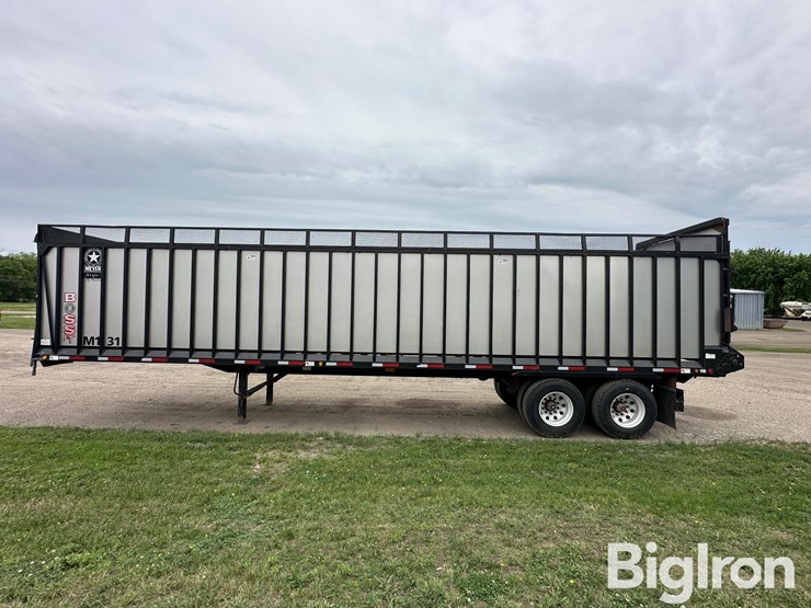 2013-meyer-9140t-boss-rt-t/a-live-bottom-forage-trailer-image-8