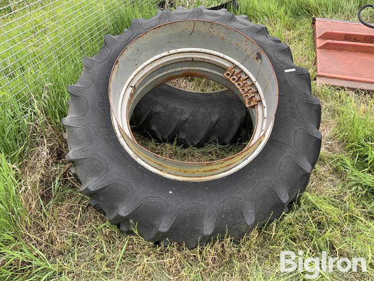 new-holland-8630-image-2