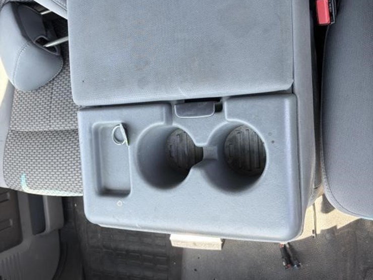 2011-ford-f550-image-17