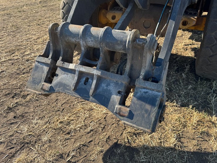 deere-624l-image-35