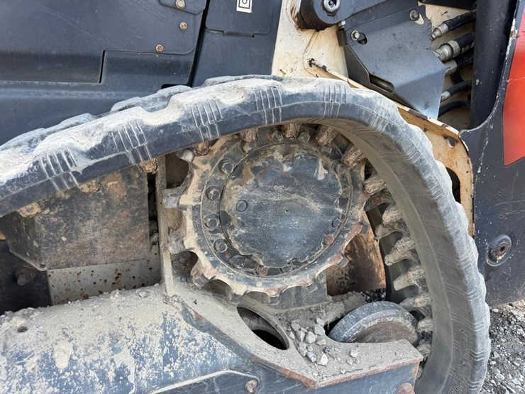 2021-bobcat-t64-image-15