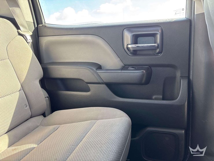2015-chevrolet-silverado-1500-image-21