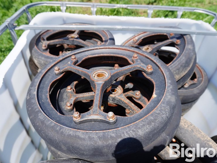 mudsmith-3"-gauge-wheels-image-9