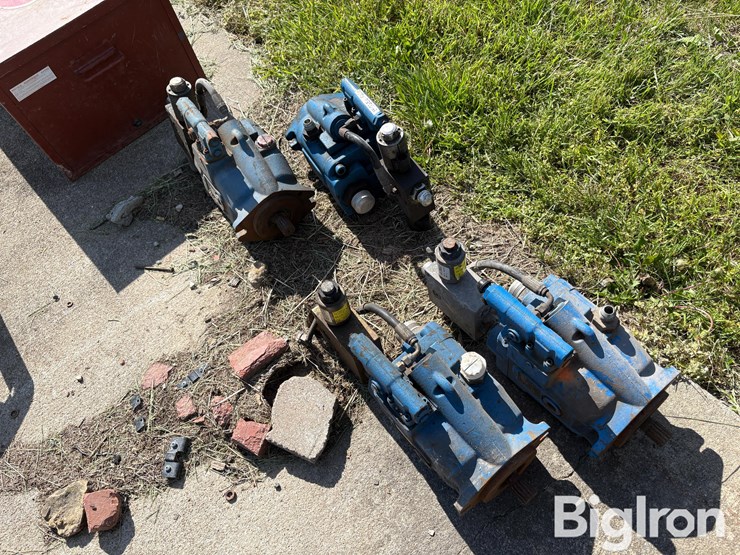 eaton-421ak-series-hydraulic-piston-pumps-image-4