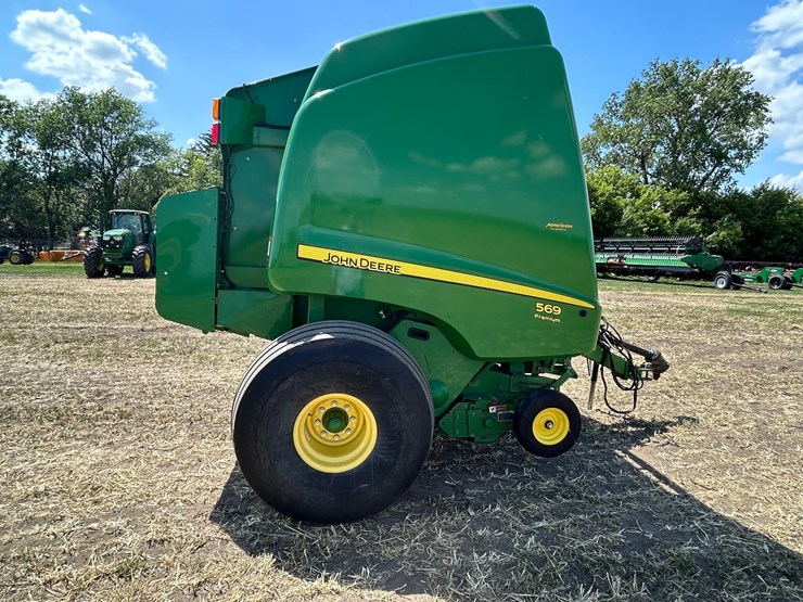 john-deere-569-premium-image-7