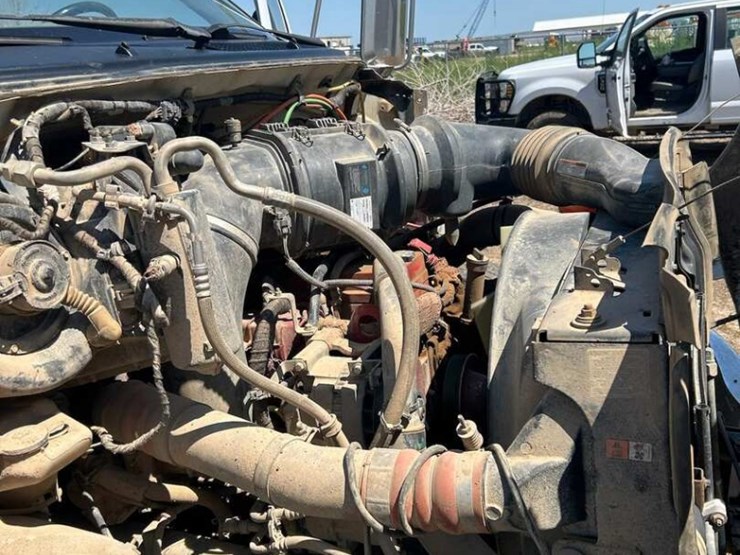 2010-ford-f650-image-7