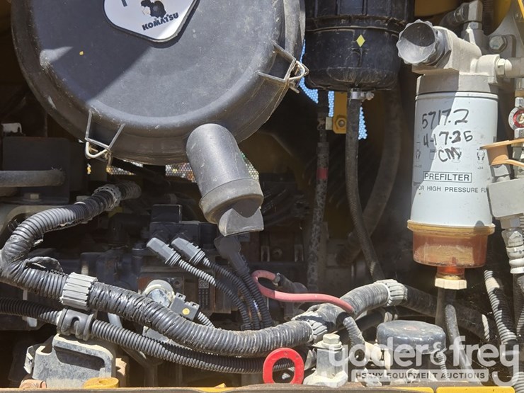 2021-komatsu-d61px-24-image-35