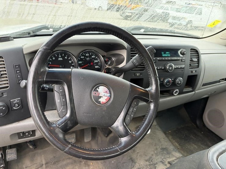 2016-gmc-sierra-2500-image-14