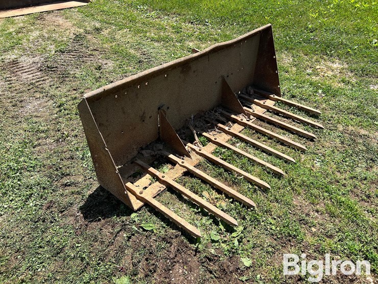 homemade-skid-steer-manure-bucket-image-3