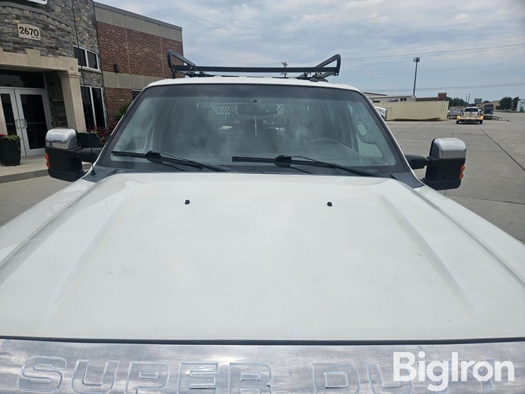 2015-ford-f350-xlt-image-9