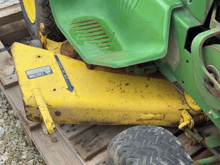 john-deere-110-image-14