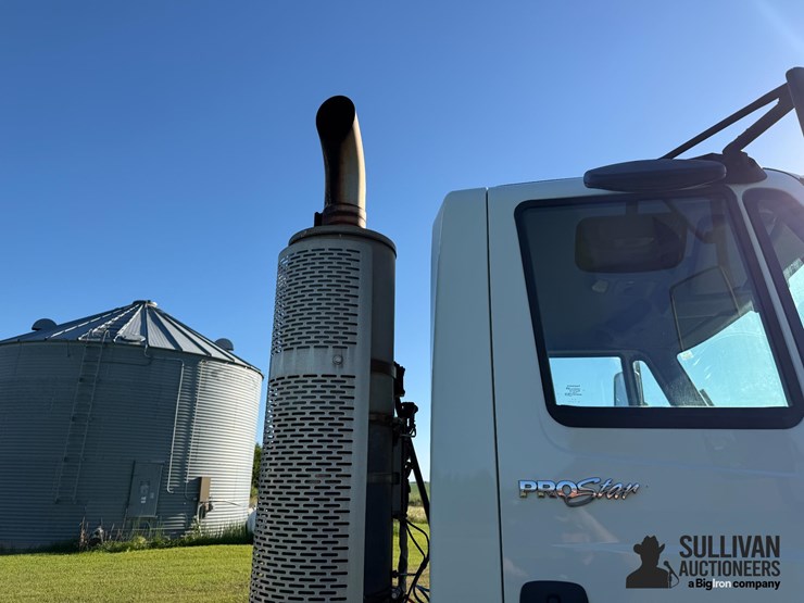 2012-international-prostar-image-15
