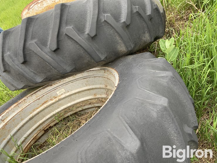 new-holland-8630-image-14