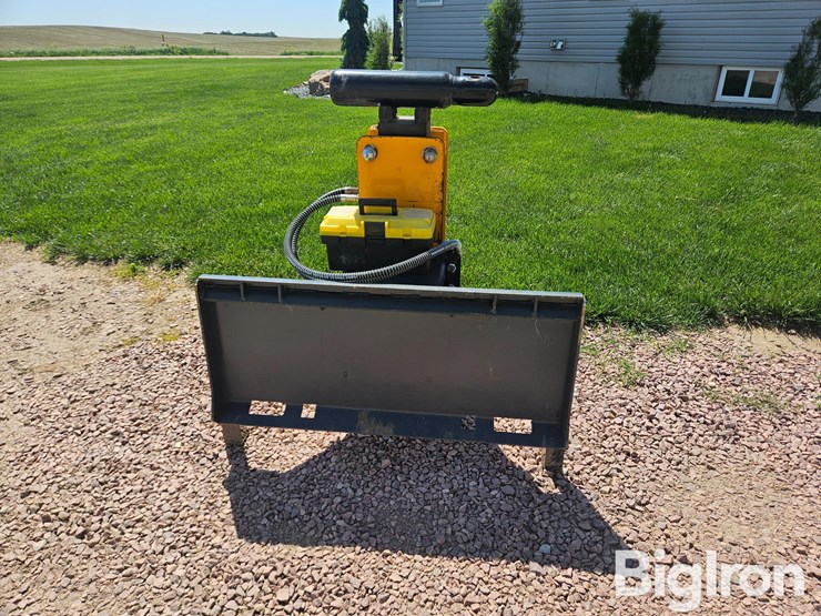 2025-handy-hpd680-skid-steer-post-driver-image-6