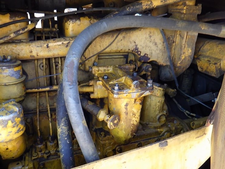 caterpillar-d7-image-29