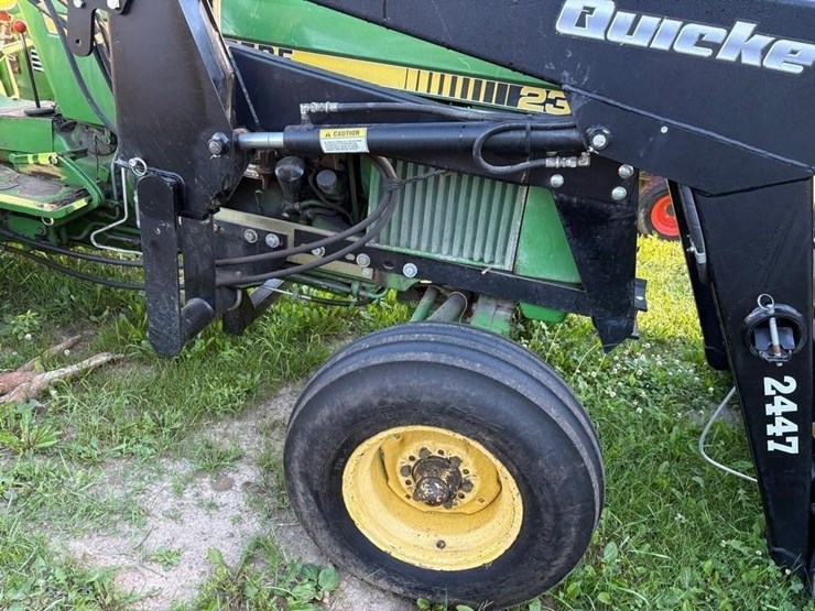 john-deere-2350-image-4