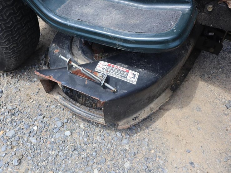 bolens-gear-driven-tractor-image-14
