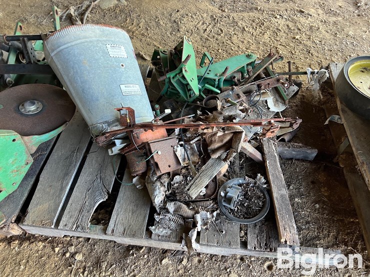 john-deere-7000-image-3
