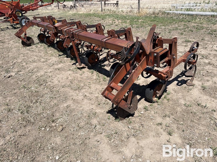 westgo-6r30"-danish-tine-cultivator-image-1