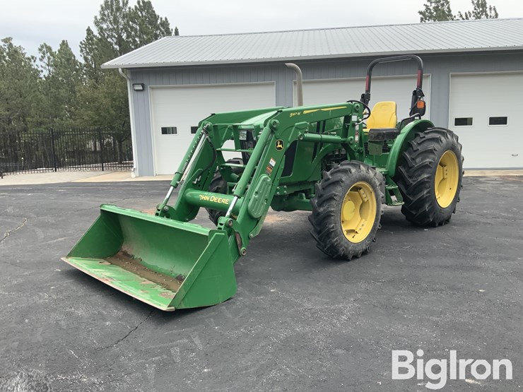 2013-john-deere-5085m-image-1