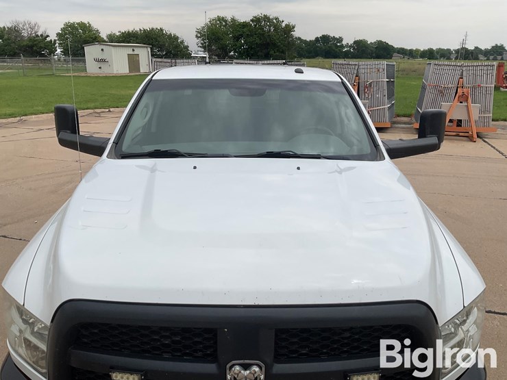 2016-dodge-3500-image-13