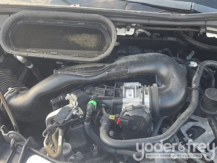 2020-ford-transit-image-23