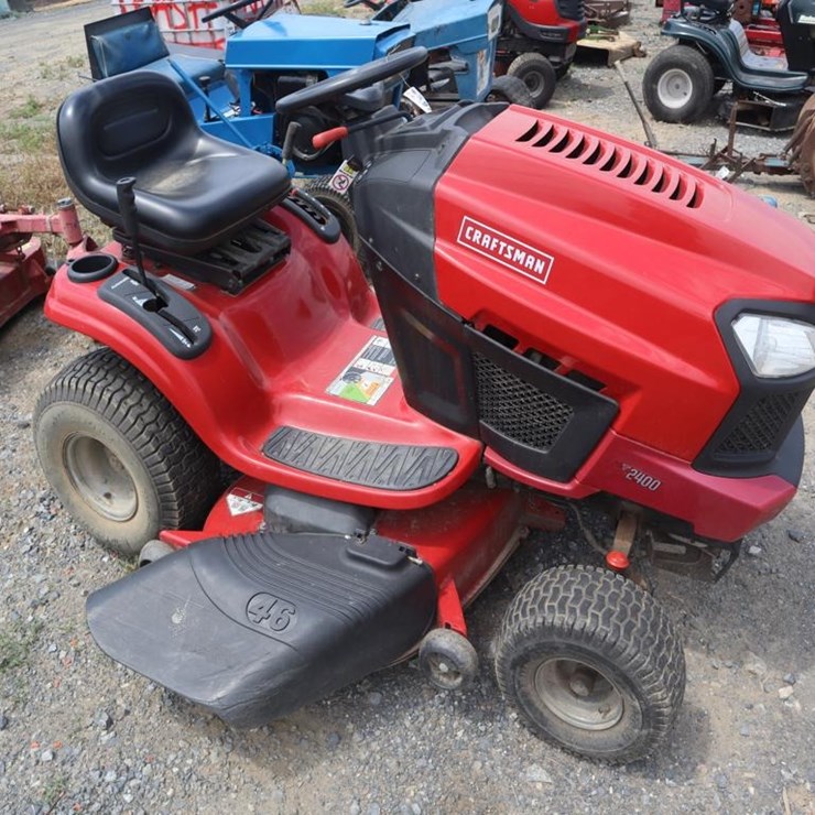 Craftsman Tractor T2400