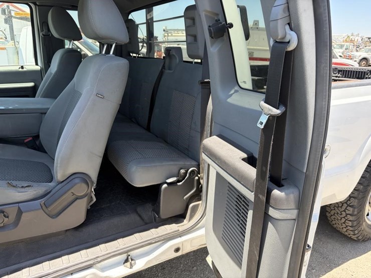 2011-ford-f250-image-12