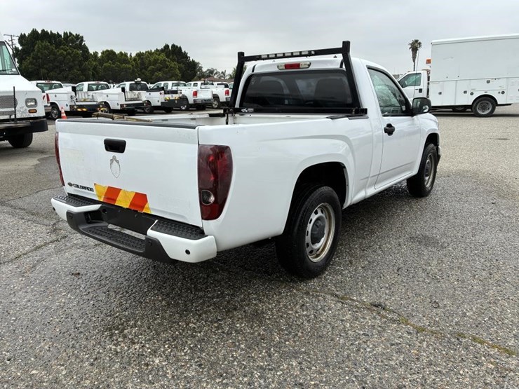 2011-chevrolet-colorado-image-3