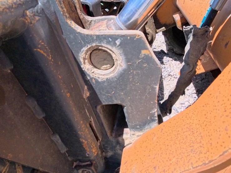 2019-case-tv370-image-11