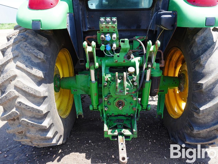john-deere-6115d-image-16