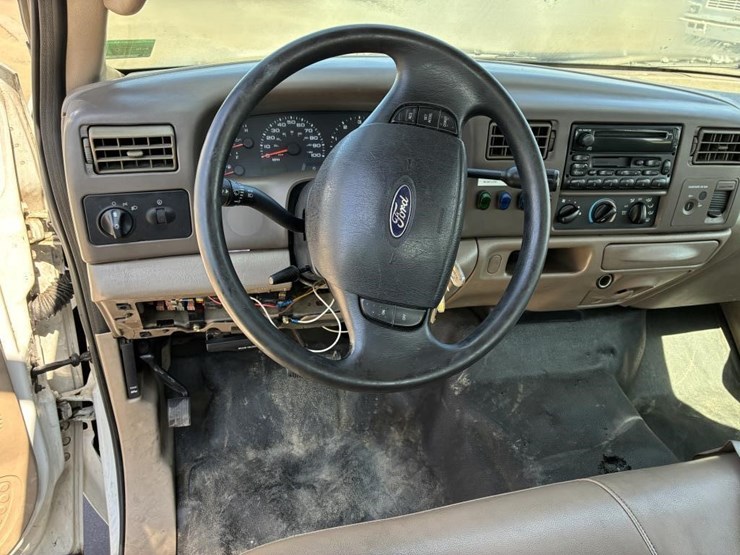2004-ford-f350-image-16