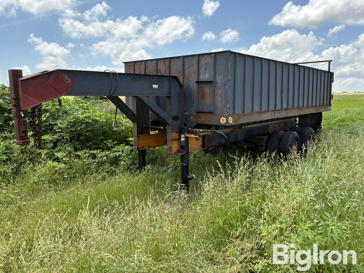 2022-homemade-box-trailer-image-1
