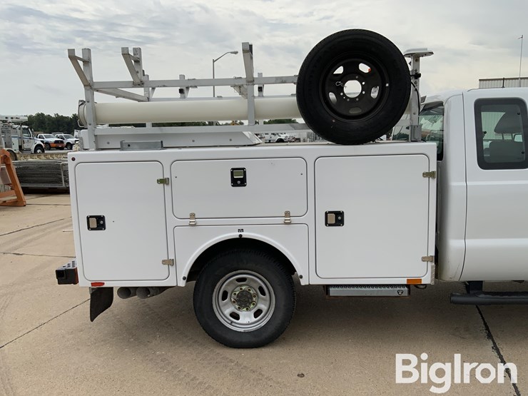 2016-ford-f350-xl-image-17