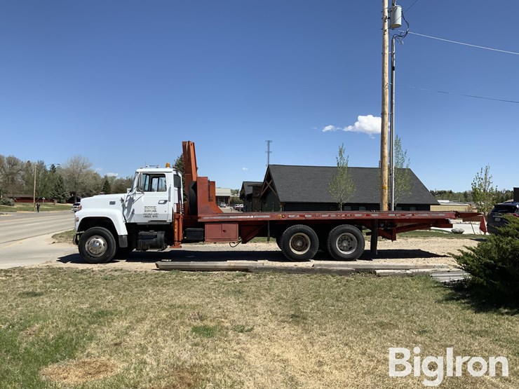1975-ford-lt8000-t/a-rollback-truck-w/knuckle-boom-&-winch-image-8