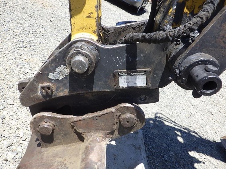caterpillar-305e2-image-25