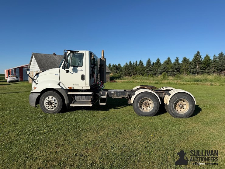 2012-international-prostar-image-8