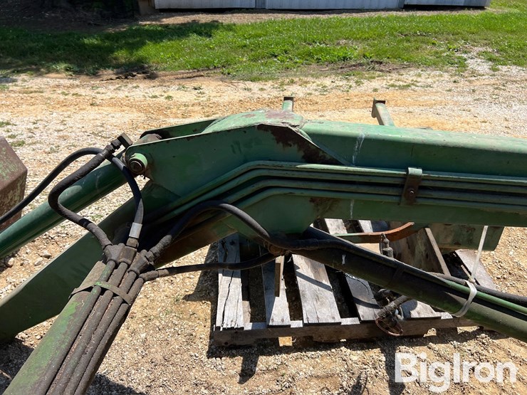 john-deere-158-image-19