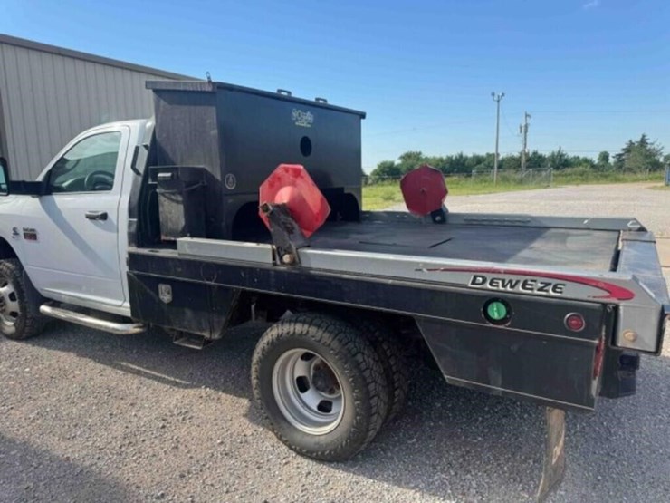 2010-dodge-ram-3500-image-13