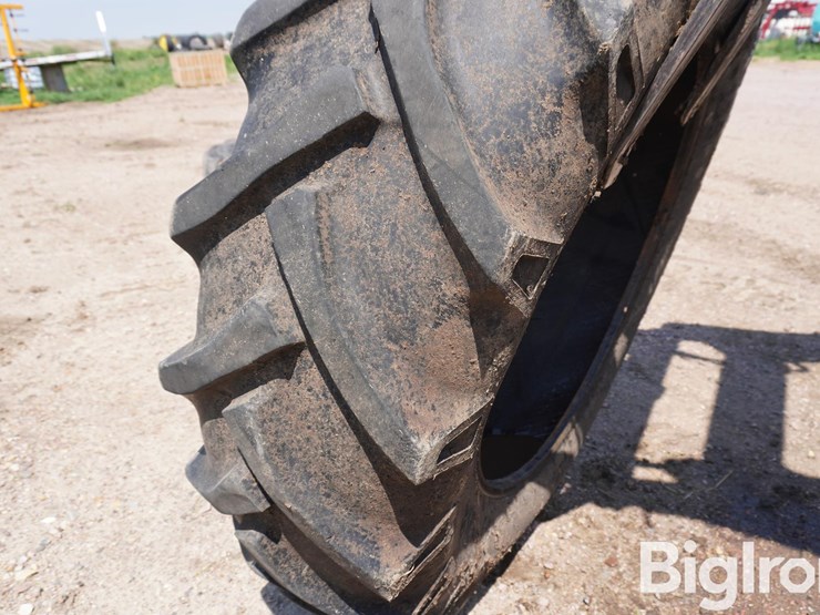 bkt-18.4-38-tire-image-5